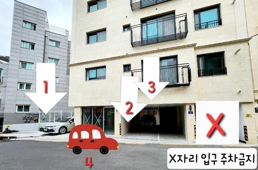 A Pretty House Apartment *