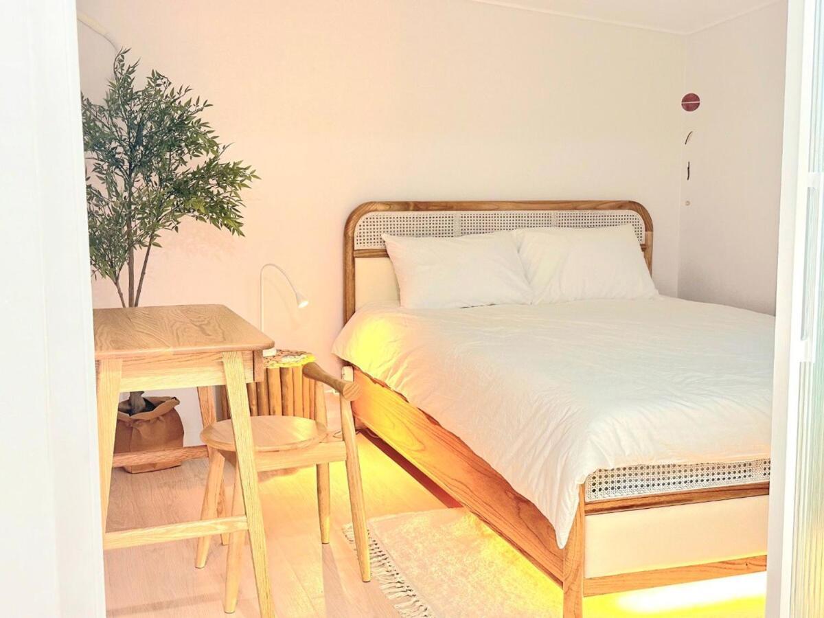 A Pretty House Apartment